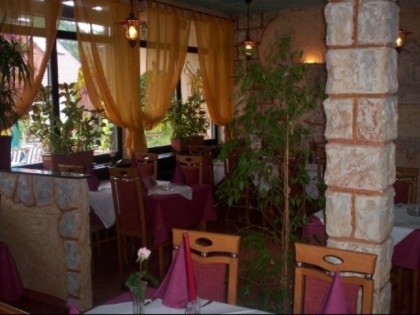 照片: Rhodos Grill